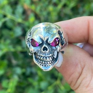 Skull ring size 11 sterling silver